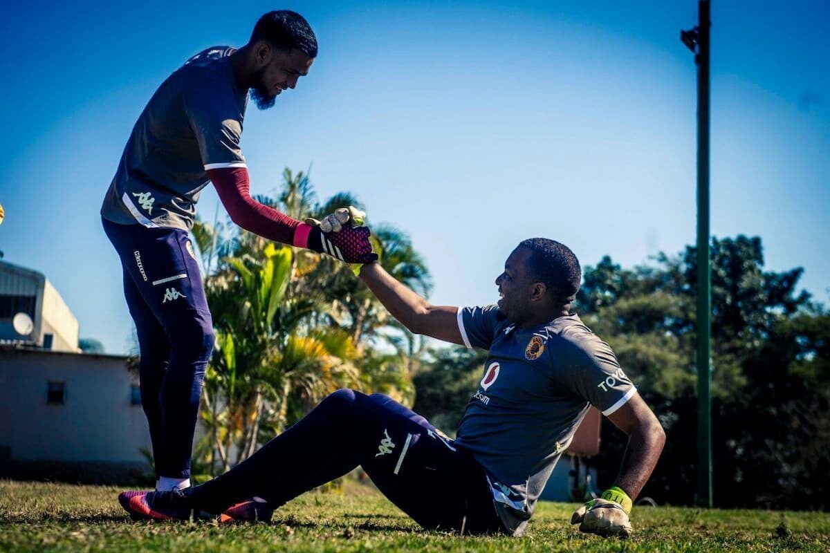 Khune backs Kaizer Chiefs to sign Bafana winger, compares him to Jabu Pule