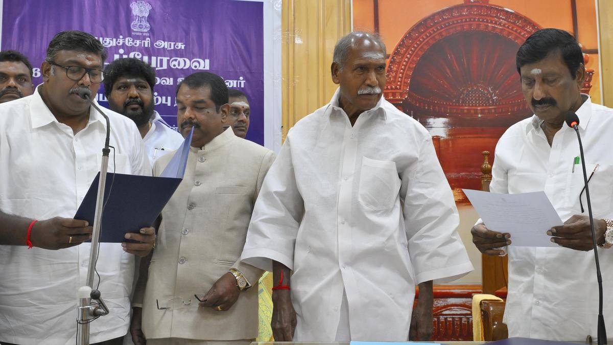 Pro-tem Speaker administers oath to newly-elected MLA in Puducherry