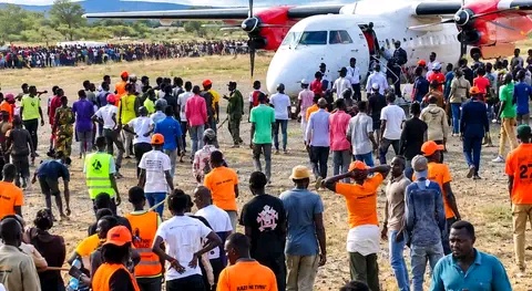 Tensions at Kakuma Airstrip As Crowd Blocks ODM Leaders Over Alleged Unpaid Transport Allowances