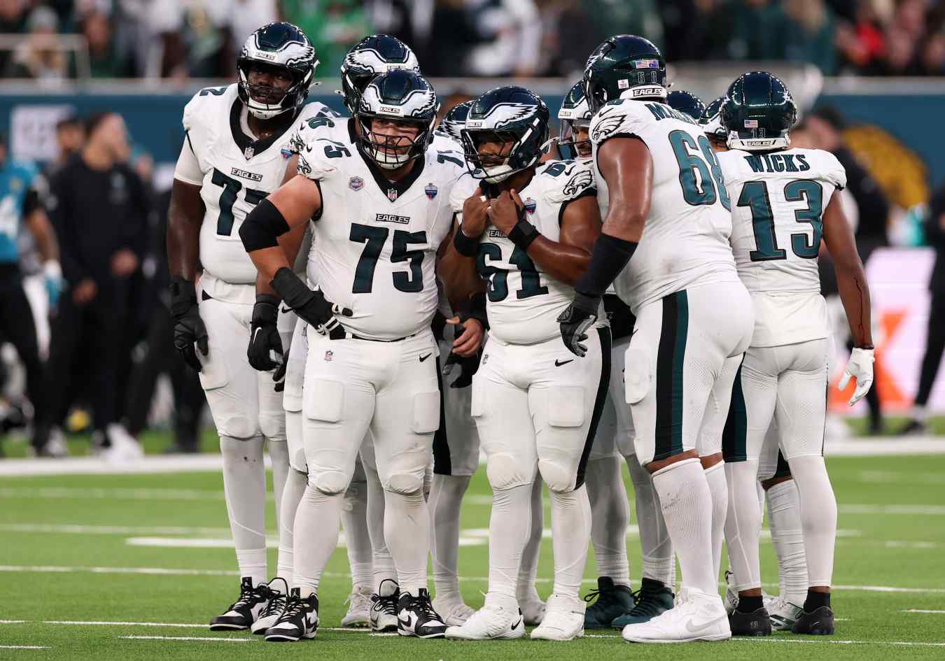 Ex-Cowboys Vet Goes Off On Eagles’ Line: ‘Can’t Do Anything Right’