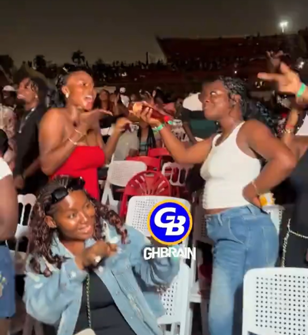 Fans Get Excited as DJ Builds Atmosphere Ahead of Sarkodie’s Rapperholic 2026 Performances
