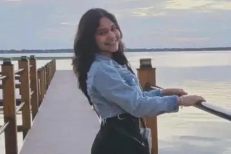 16-Year-Old Died in Head-On School Bus Crash on the Morning of Her Cheerleading Tryouts
