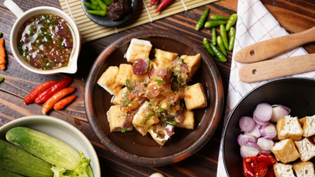 Foods every tourist should try in Indonesia