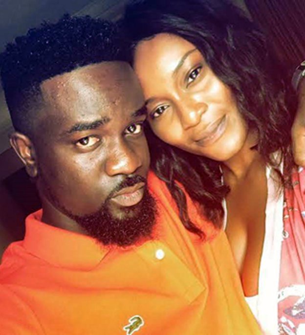 My wife is the most intelligent person I know – Sarkodie opens up on family