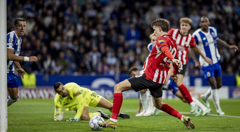 PSV pick up first UEFA Champions League win of the season away to FC Porto