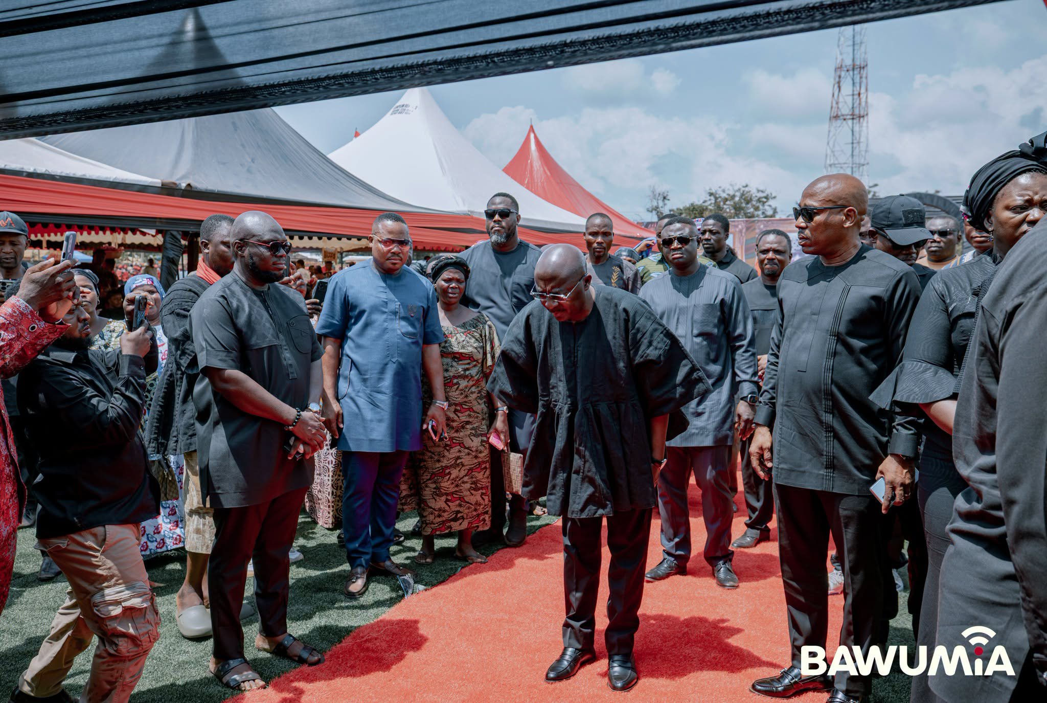 Bawumia pays last respects to late Klikor Paramount Chief