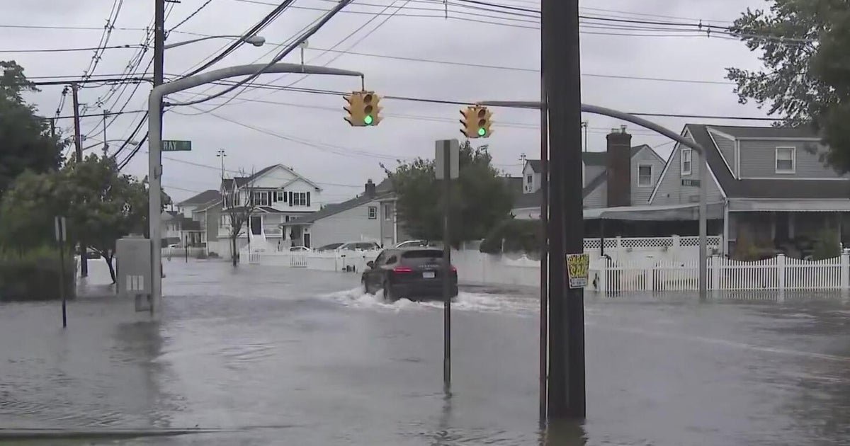 Powerful nor’easter lashes East Coast