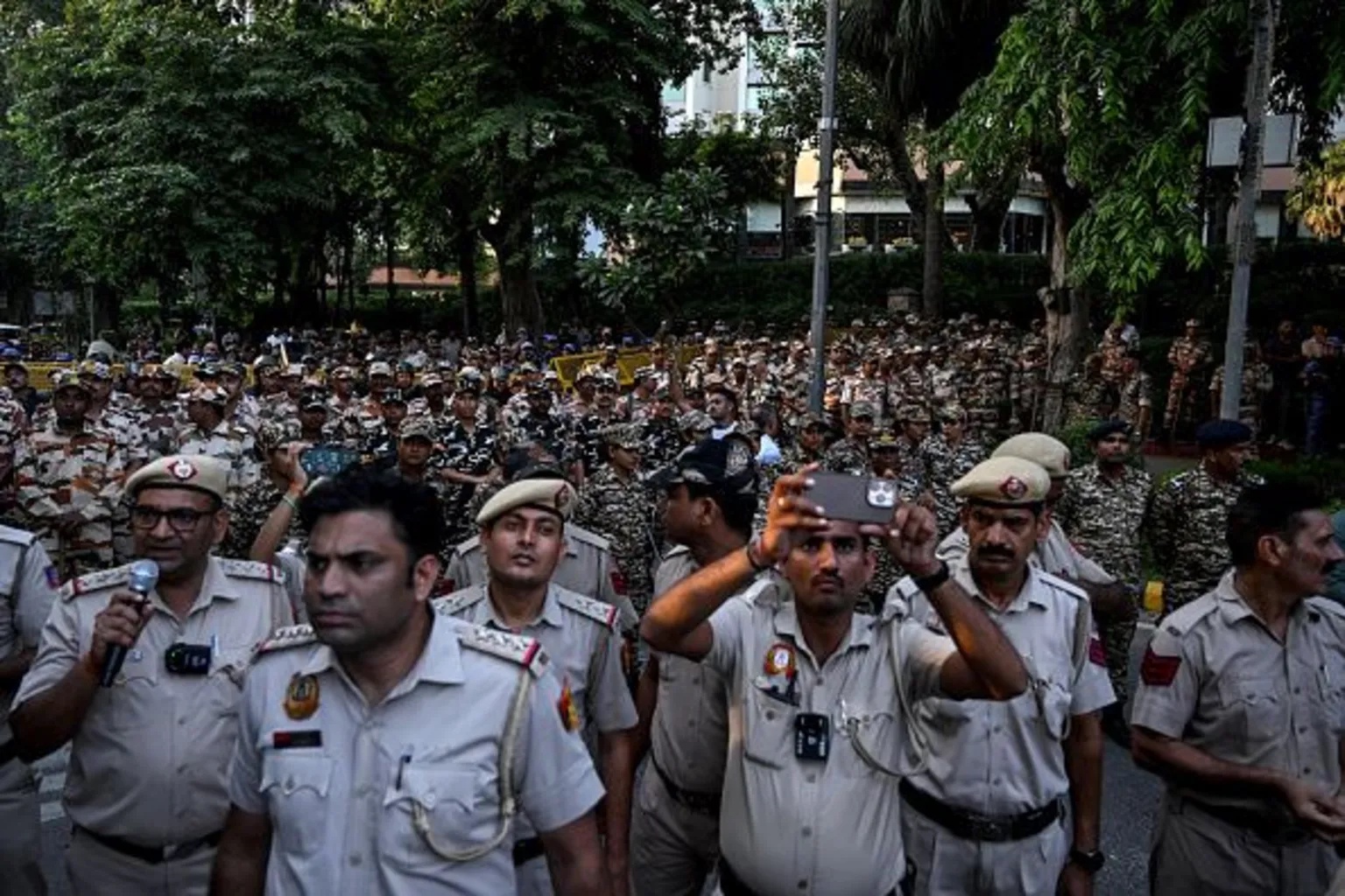 Thousands of security personnel deployed as Delhi braces for cockroach protest