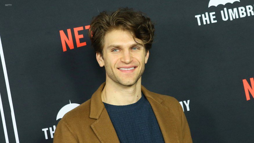 ‘Pretty Little Liars’ actor Keegan Allen appears bloodied, injured after apparent robbery in West Hollywood