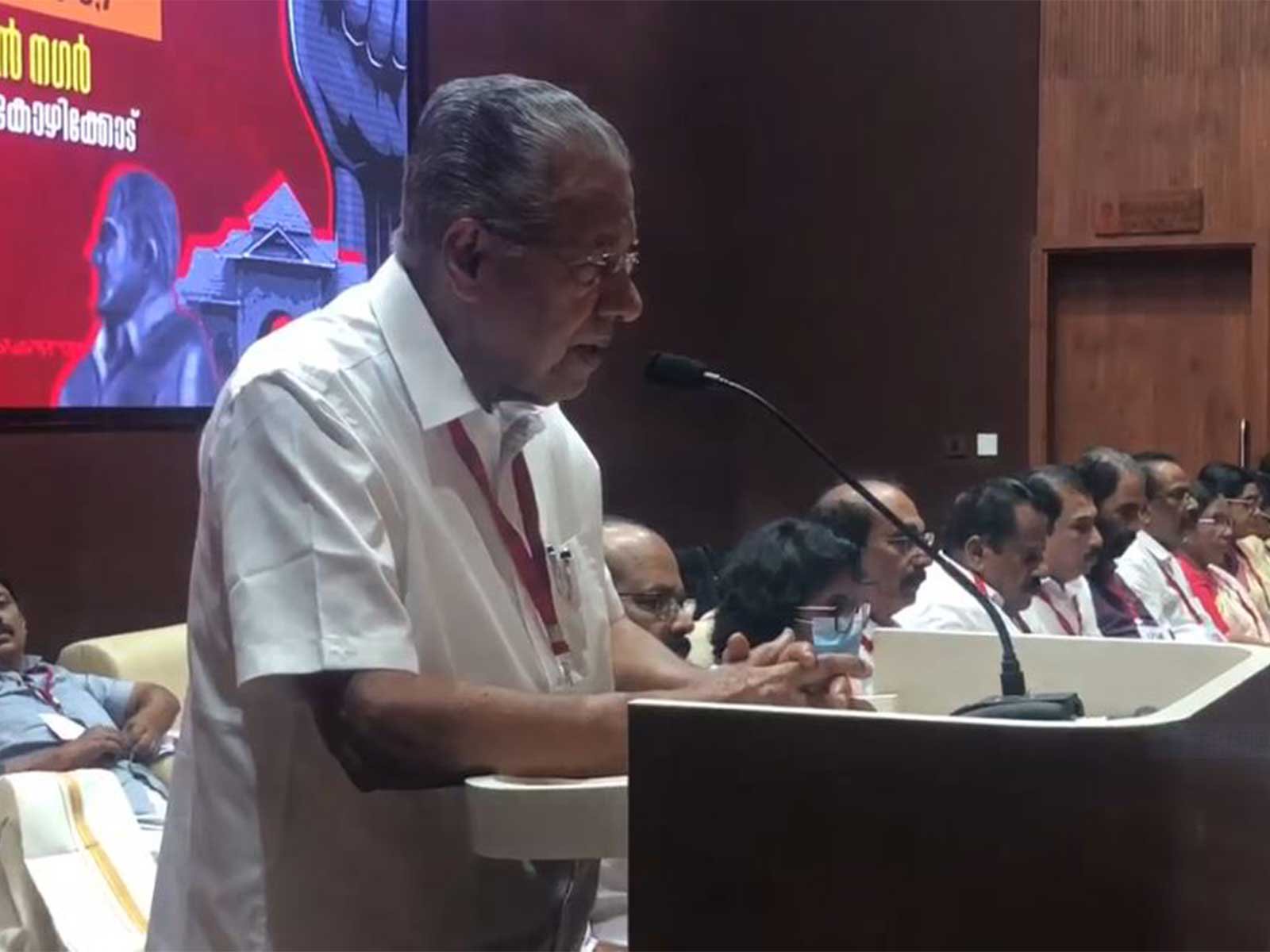 “Gyanesh Kumar ‘not fit’ to be Chief Election Commissioner”, Pinarayi Vijayan attacks CEC over SIR row