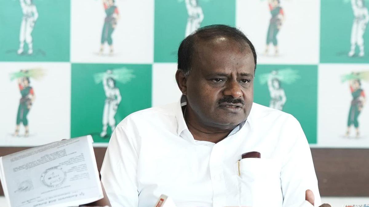 Union Minister Kumaraswamy seeks CBI probe into alleged ‘sting operation’, urges Siddaramaiah to speak up