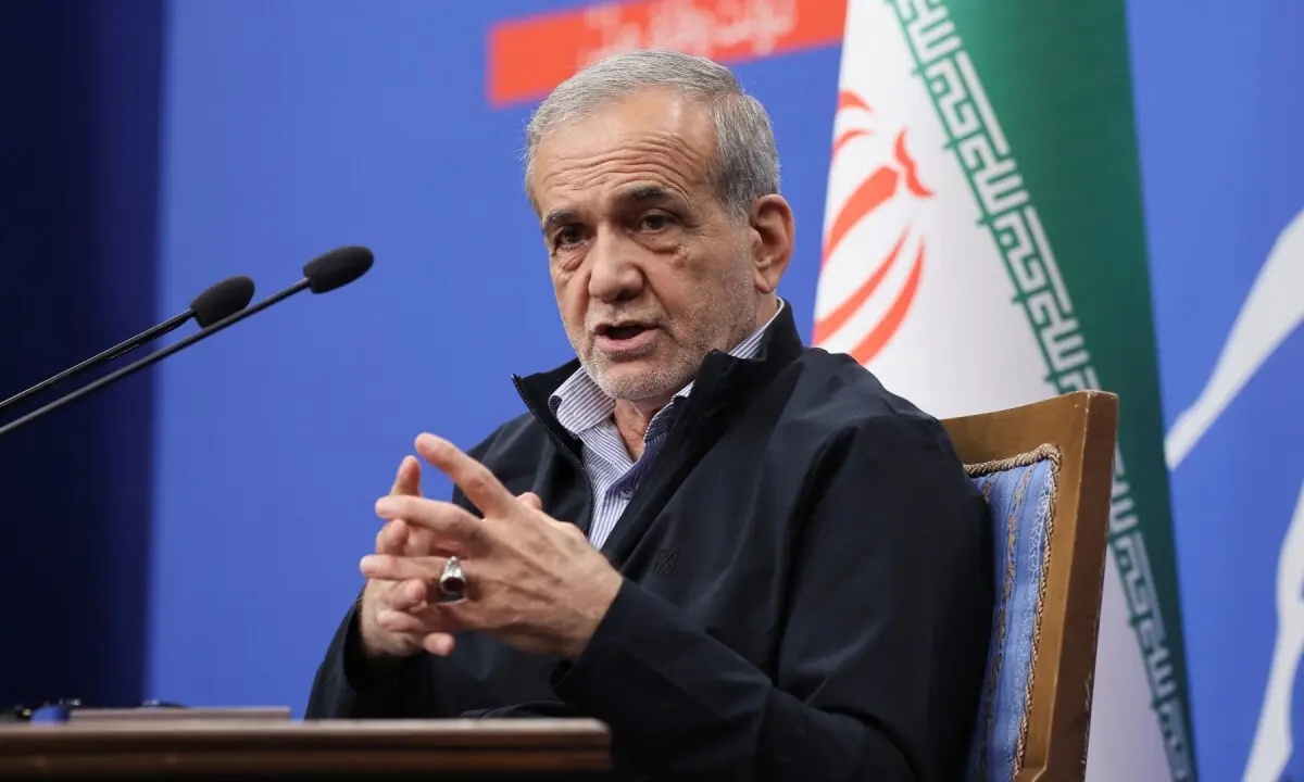 Pezeshkian: Security of Persian Gulf, its waterways depends on regional states’ responsibility