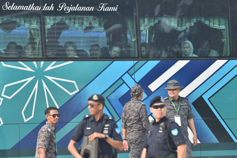 Nearly 1,500 migrants arrive in Myanmar from Malaysia despite UN warnings