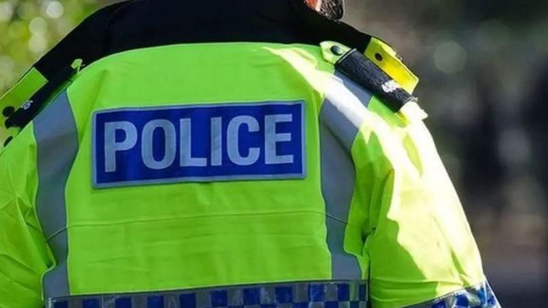 Lorry crash closes A1 southbound near Newark
