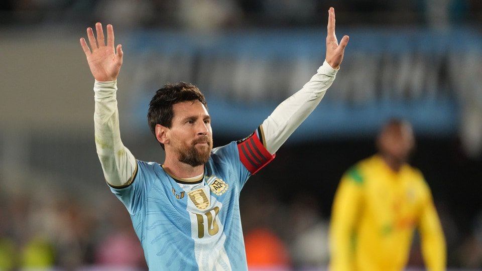 Neymar, Ronaldinho bid emotional farewell to Lionel Messi: ‘It’s not just Argentina, the world thanks you’