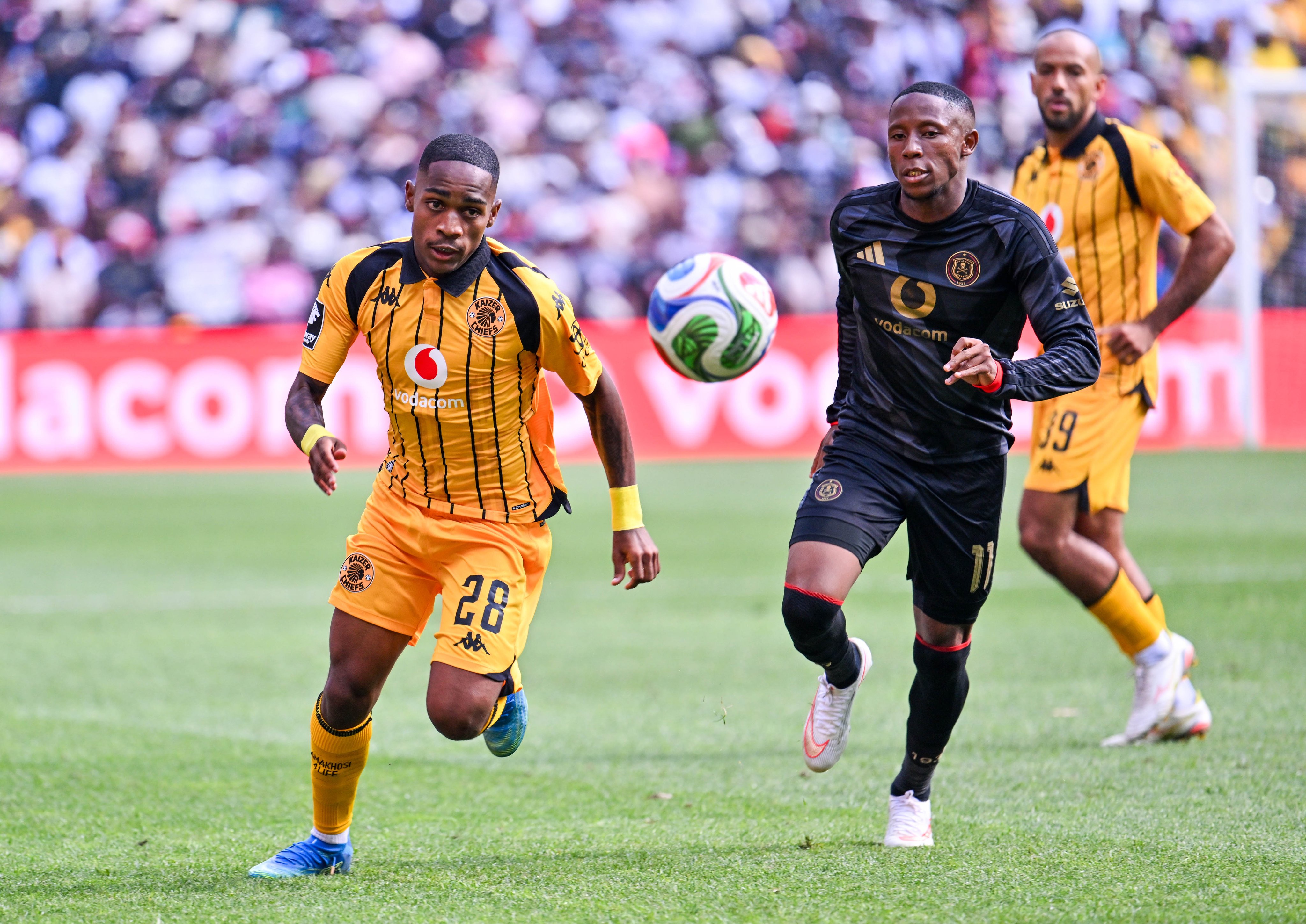 Orlando Pirates and Kaizer Chiefs Level at the Break