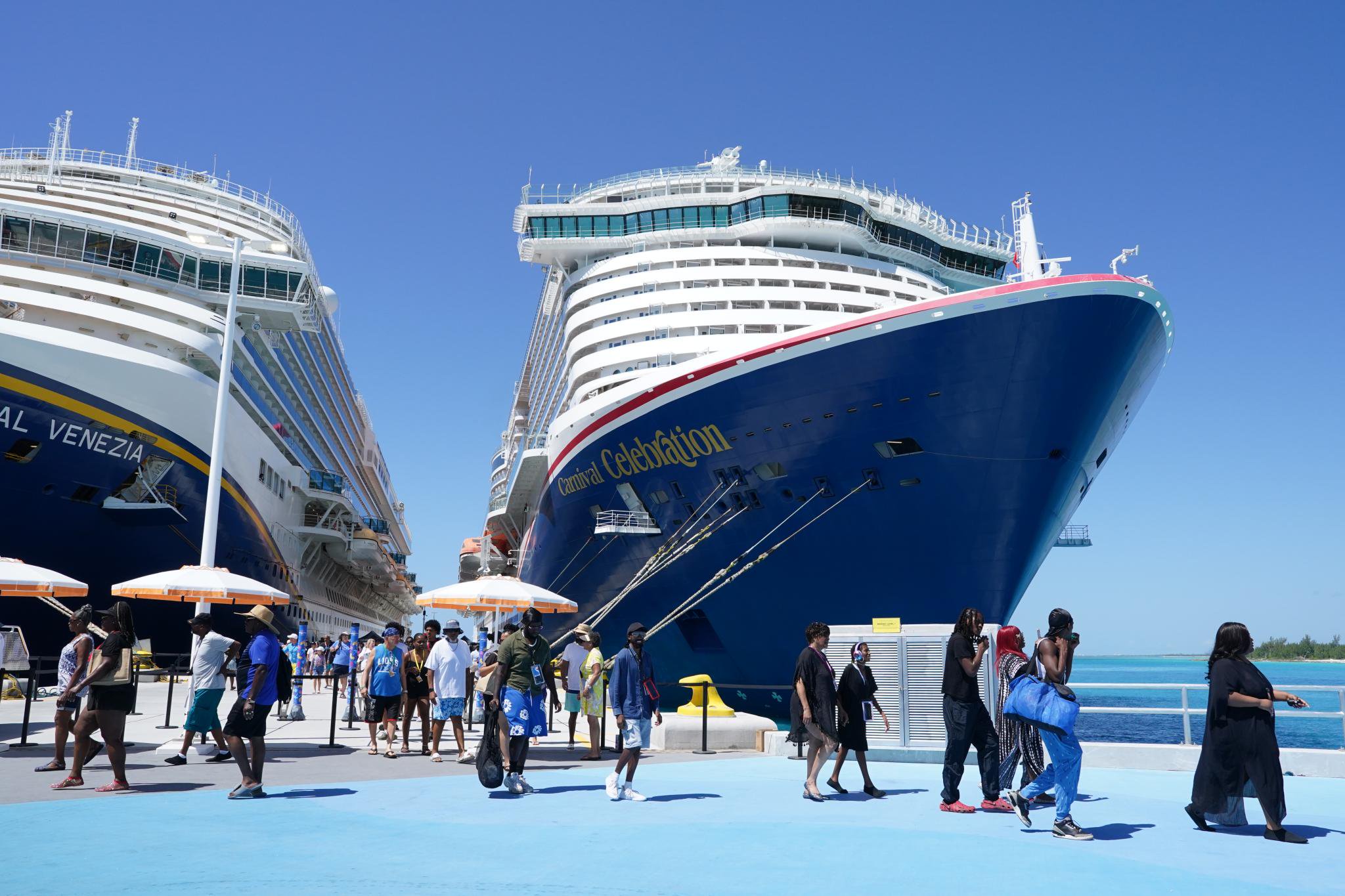 Carnival customers skeptical as cruise line begins dynamic pricing for popular on-board amenities