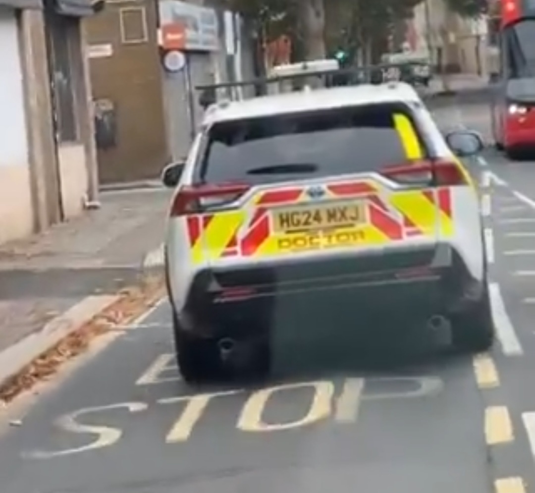 Doctors Abroad Are Given Cars Fitted With Sirens to Respond to Emergencies — Ghanaian Man in UK