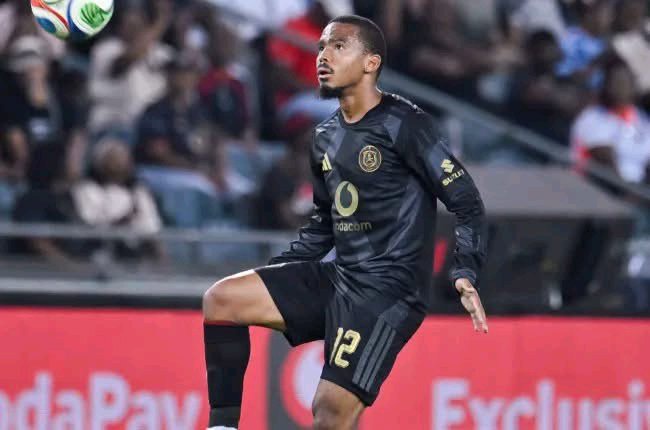 Ouaddou Explains Why Orlando Pirates Must Handle Oswin Appollis Carefully