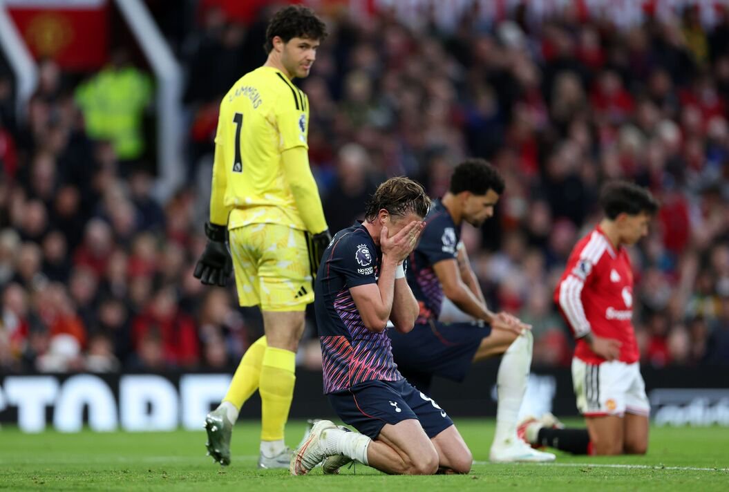 Tottenham player ratings vs Man Utd as Solanke late goal saves disgraceful 1/10