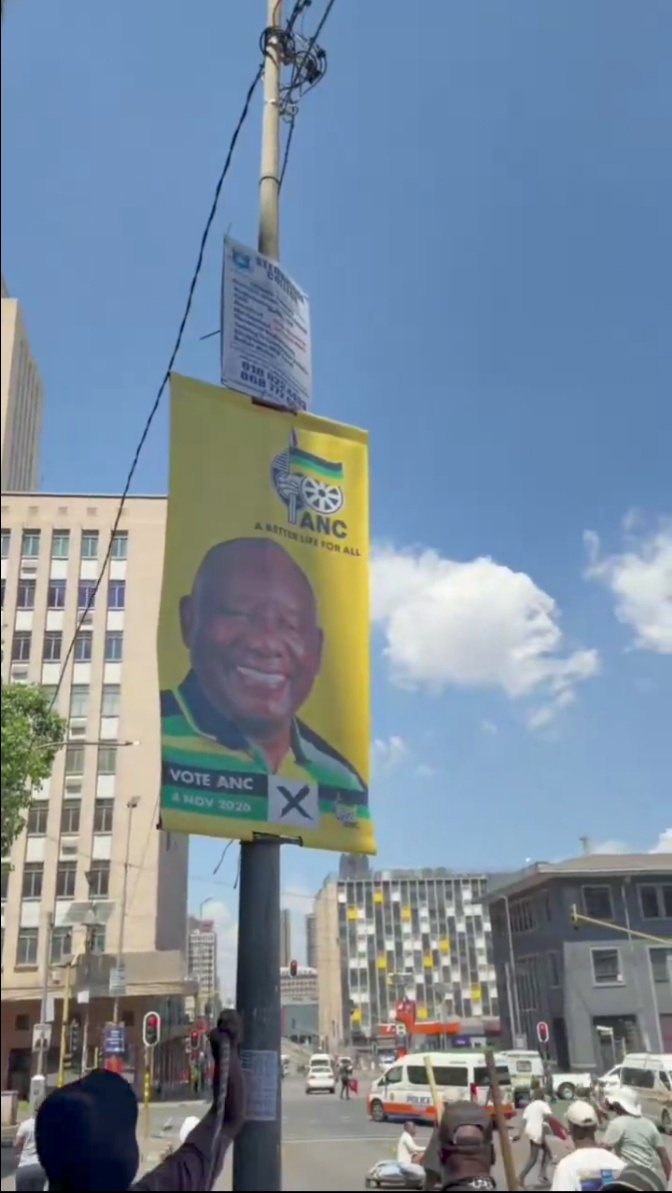 “What Has Cyril Ramaphosa Done?” South Africans are filmed humiliating their president
