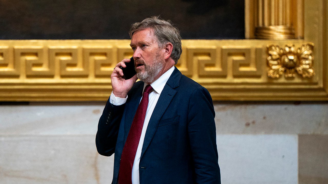 Massie backs Trump’s diesel deal with Russia in rare move