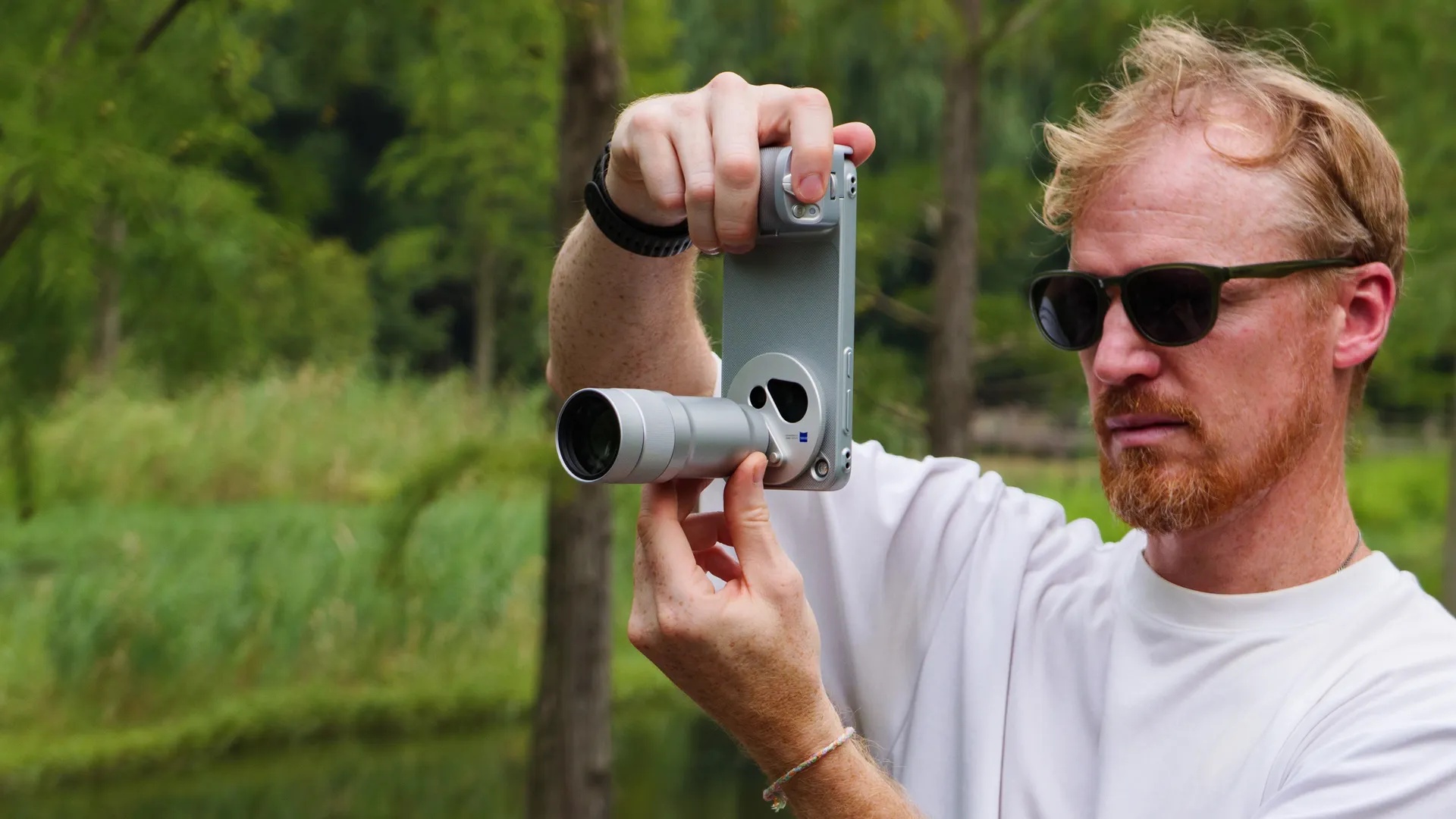 I tested Vivo’s 400mm teleconverter lens with the X500 Pro Max, and no other phone from Oppo, Honor, or Apple can rival it
