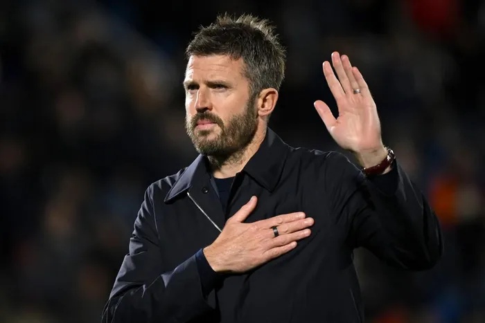 Michael Carrick to remain at Man United wheel