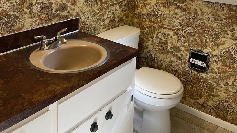 Here’s Why Your Bathroom Looks Outdated (& How To Fix It)