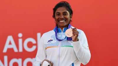 ‘Like Dhoni hitting a last-ball six’: Nethra’s father after dramatic last-race turnaround to seal bronze medal