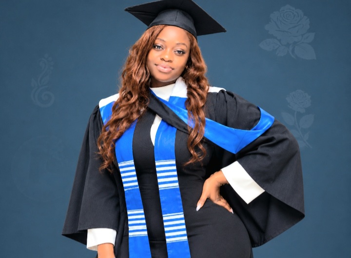 RIP: Beautiful Photos Of University Student Who Fainted And Died Just 48 Hours After Her Graduation