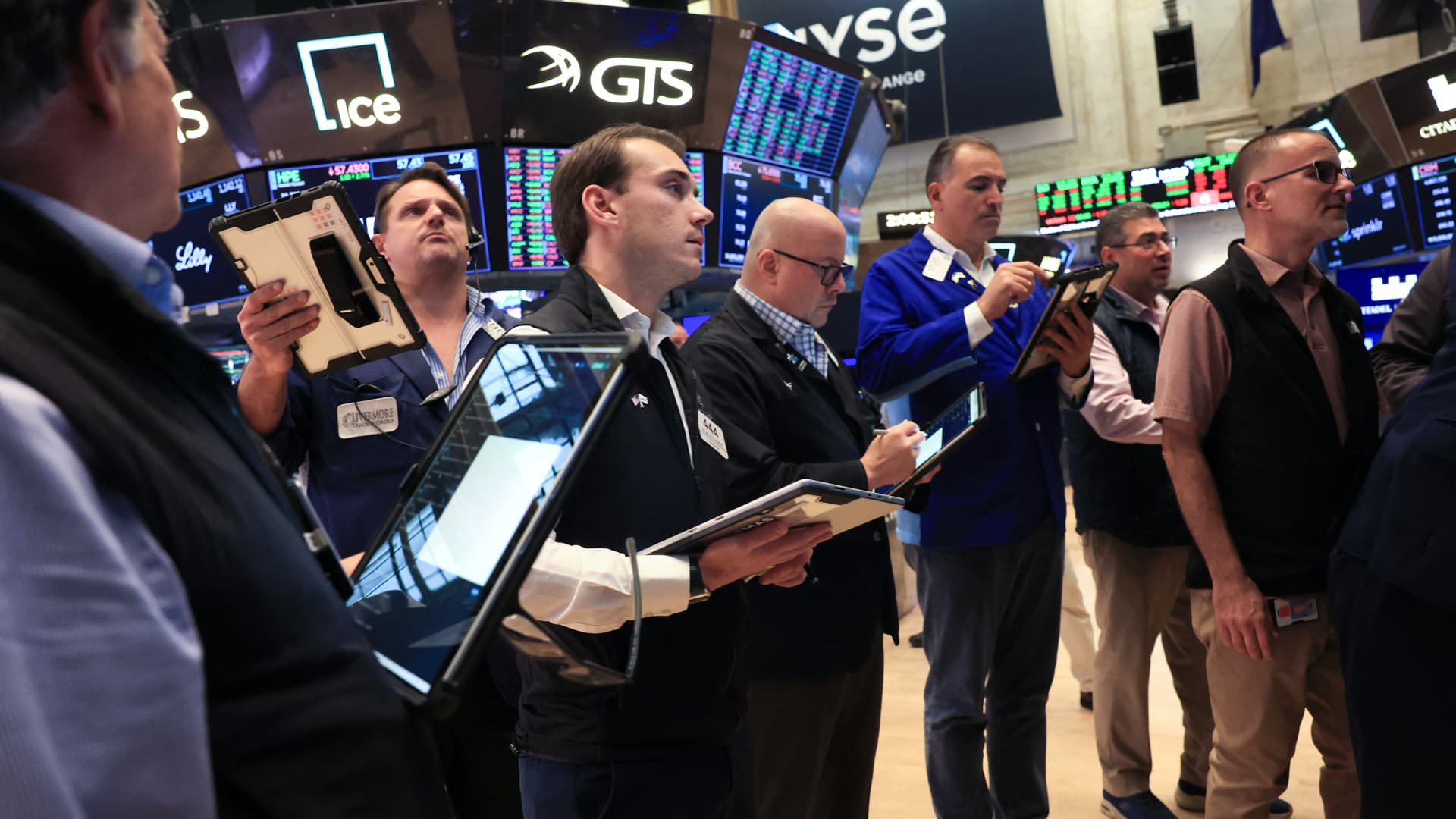 Stock futures are little changed after higher yields lead to losing session: Live updates