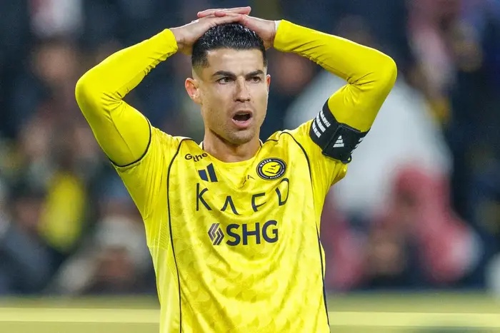 Cristiano Ronaldo handed 30-day suspension and €255 fine over Portugal camp exit
