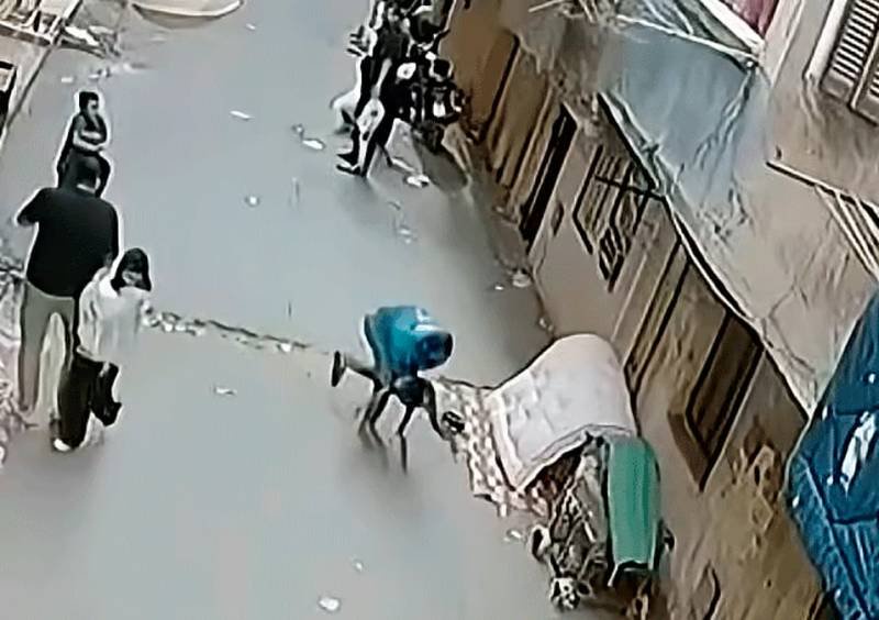 Teen catches child moments before he hits the ground
