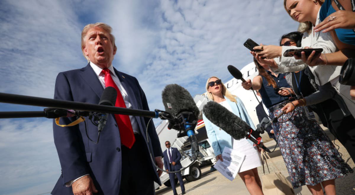 Trump tells White House reporters they’re all twice as wealthy — and their 401(k)s have doubled — thanks to him. Is he right?