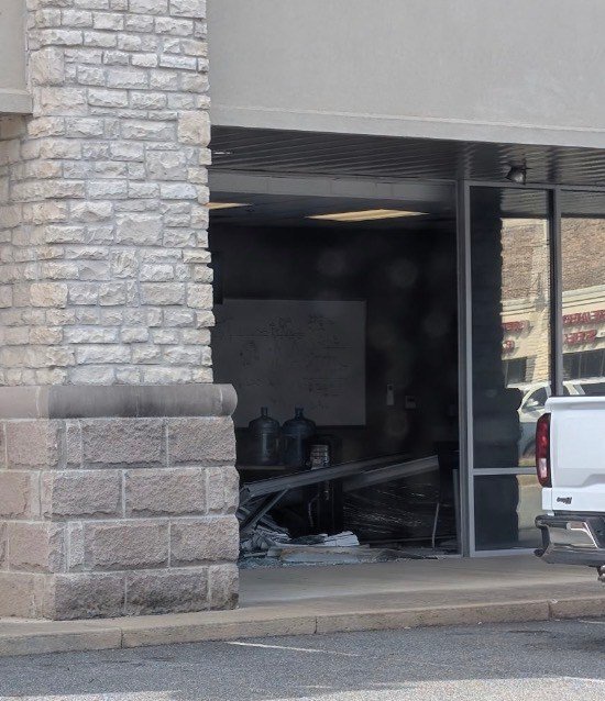 Car crashes into Maumelle business, no injuries reported