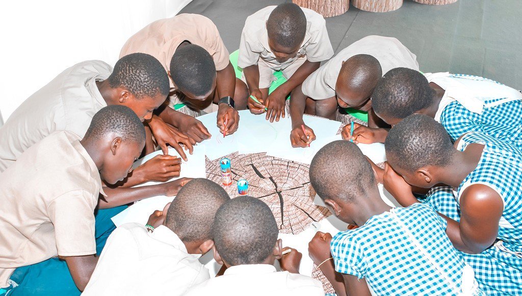 Côte d’Ivoire : Les cours de renforcement payants dispensés par les enseignants à leurs propres élèves interdits
