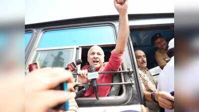 Sisodia among AAP leaders detained during protest against CEC