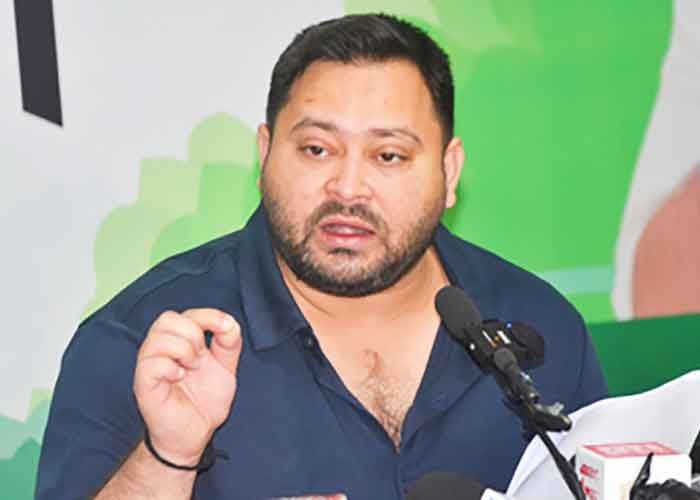 Tejashwi Yadav Alleges Legal Changes Were Made to Protect CEC Gyanesh Kumar at INDIA Bloc Meet