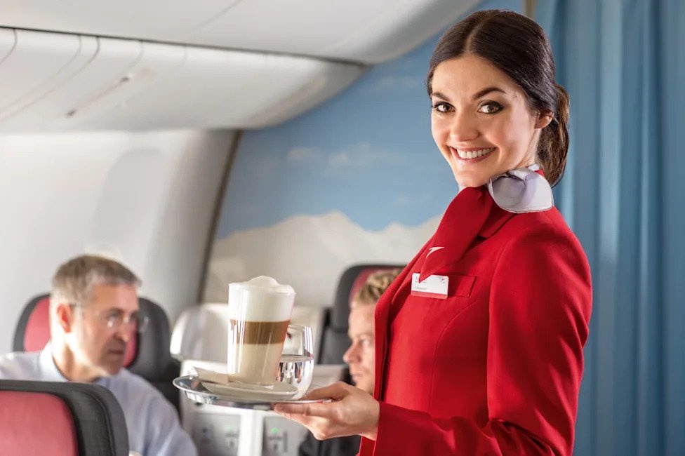 8 Things Flight Attendants Recommend Packing in Your Personal Item
