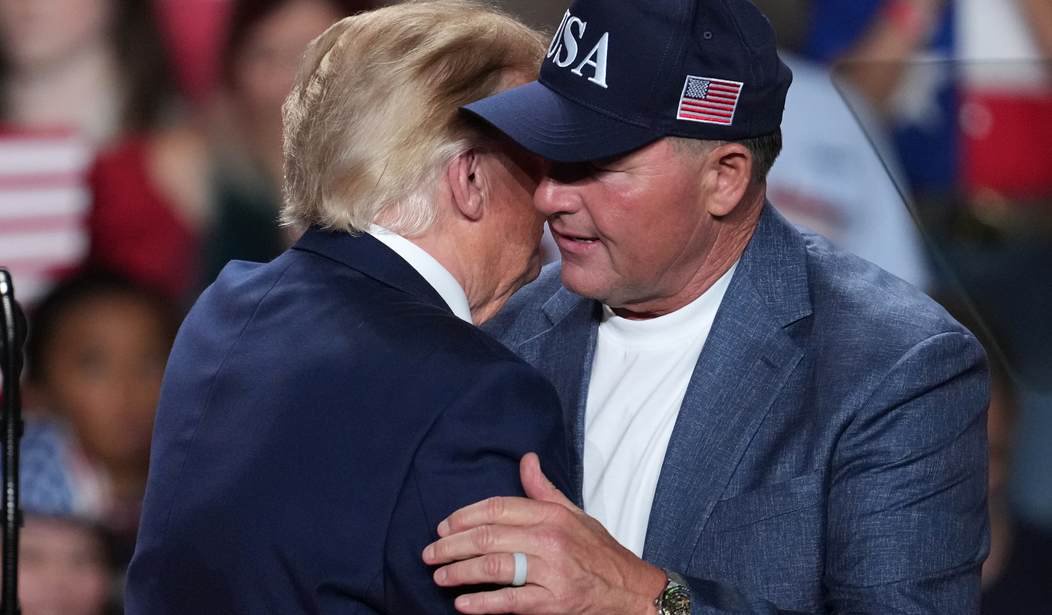 Former Baseball Player Roger Clemens Takes Stage to Intro Trump, Is ‘Stunned’ by What Happens Next