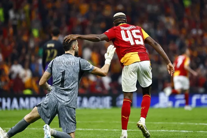Why didn’t you pass? Osimhen slammed for missing chance against Barcelona after SIX offside calls