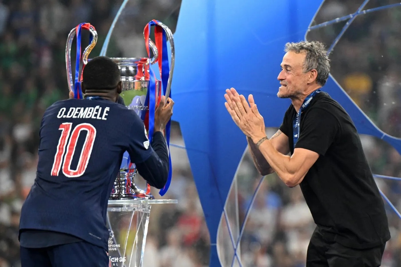 Ousmane Dembélé suffers hamstring injury in PSG match against Barcelona