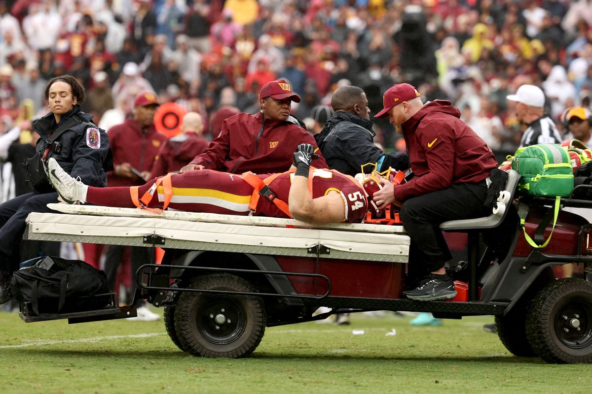 NFL star suffers broken neck after sickening collision left entire team surrounding him