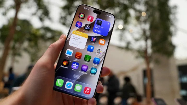 Here’s Why Your Phone’s Proximity Sensors Are So Important