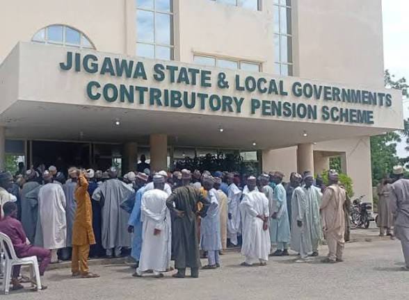 Jigawa Disburses N6.2bn To 2,472 Retirees, Families Of Deceased Workers