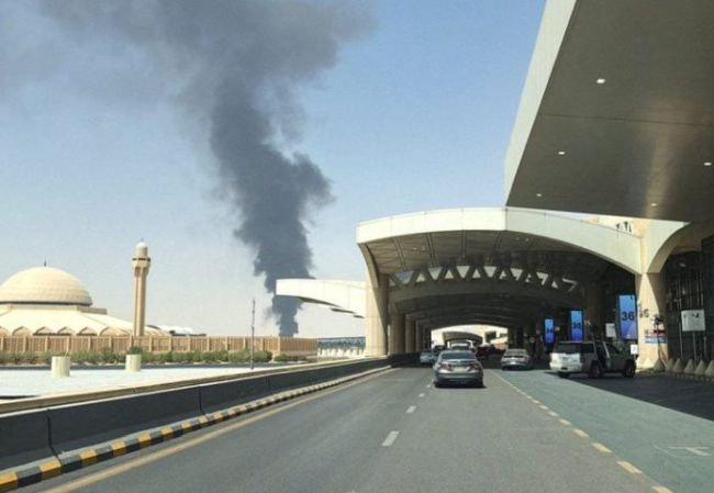 Pakistan Condemns Houthi Airport Strikes, Vows To Stand By Riyadh