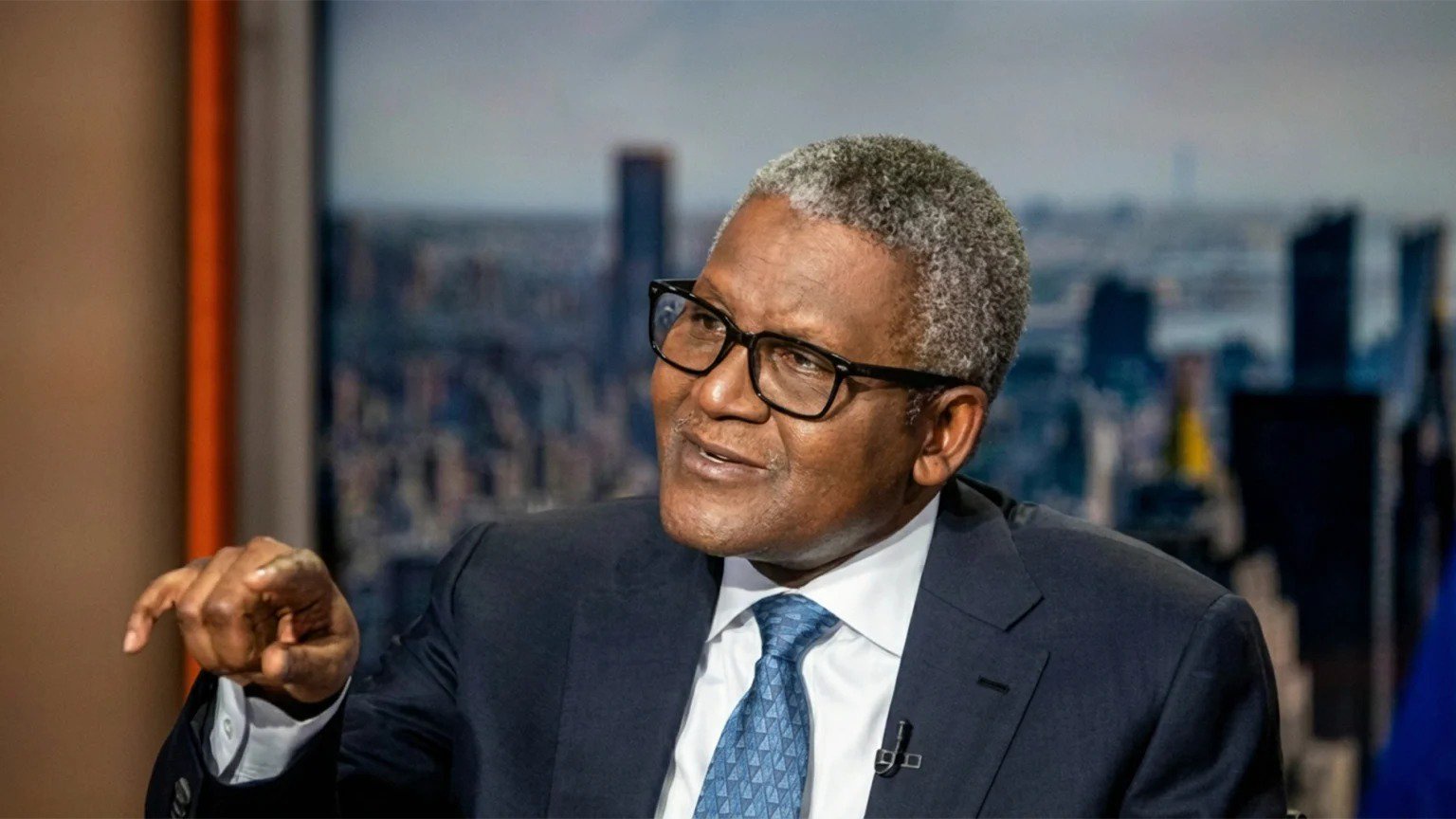 Dangote: I’d rather go to prison than surrender my phone
