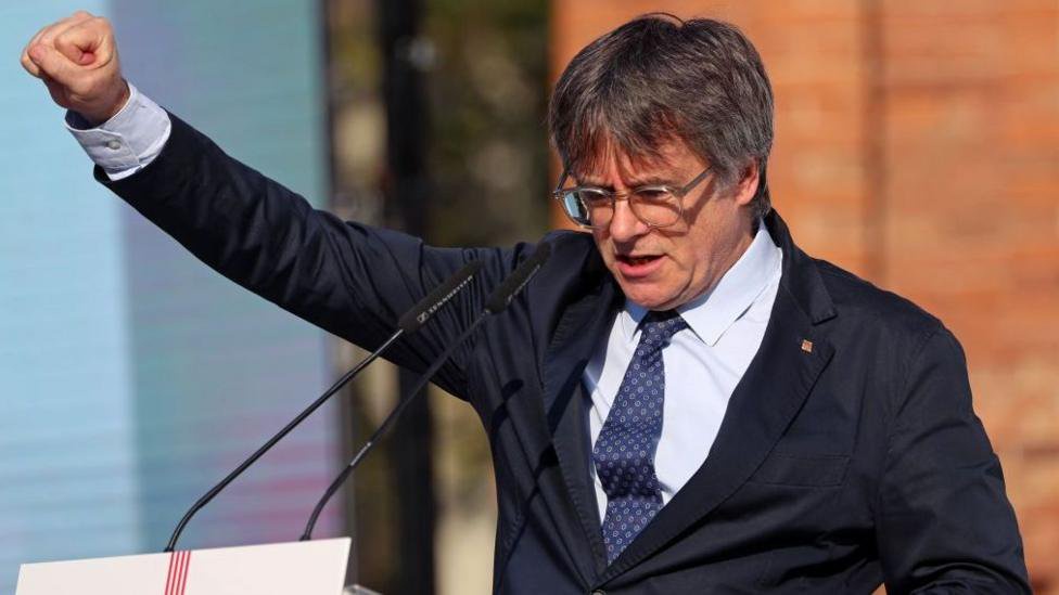 Catalonia’s former rebel president can return to Spain, court rules