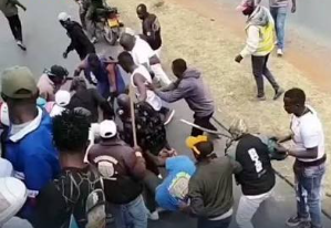 Angry Nairobi Residents Catch a Notorious Phone Snatcher, Beat Him for Minutes Before Escaping